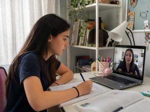 שיעורי אנגלית אונליין לתלמידים עם ציונים נמוכים בבית הספר